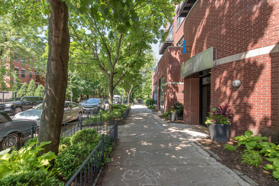 2010 W Pierce Apartments, Wicker park