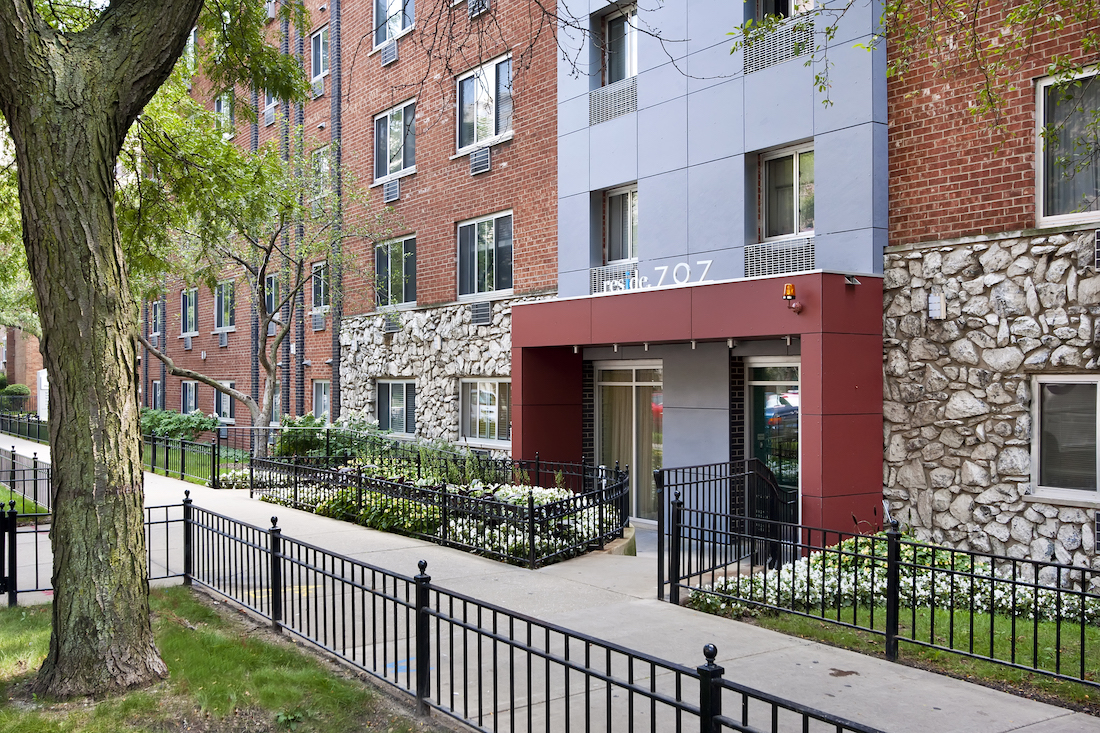 Reside 707 Apartments, Lakeview